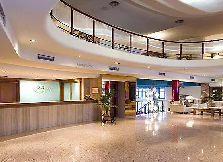 Perla Marina Апартаменти