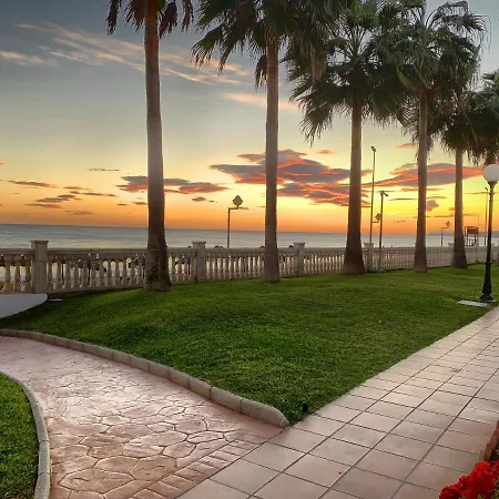 아파르타멘토스 페를라 마리나 *