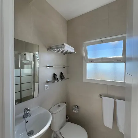 아파르타멘토스 페를라 마리나 아파트 *